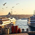 Фото по теме: Где отправляются туристические теплоходы по Босфору в Стамбуле причал Эминёню