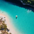 Фото по теме: Где в Геленджике самое чистое море и меньше всего людей на пляже